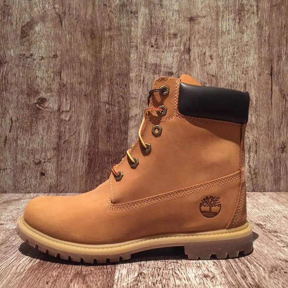 Timberland Women’s 8226A EK 6” Premium Wedge Boot - Picture 6 of 8